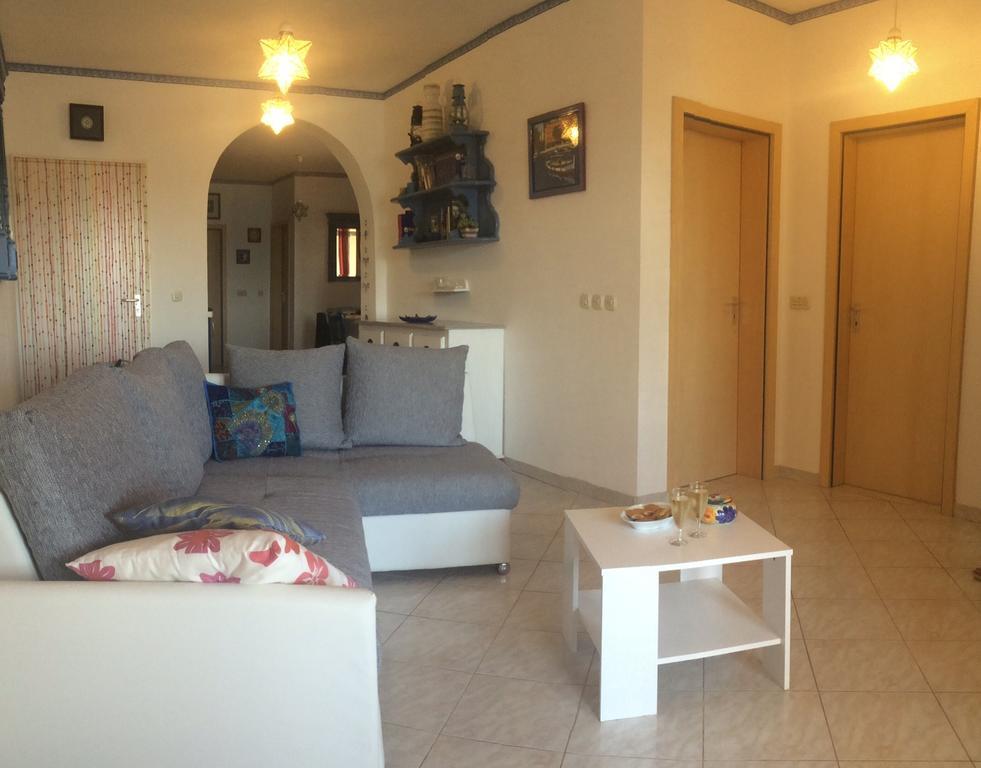 Beach Home Noemie Вир Экстерьер фото